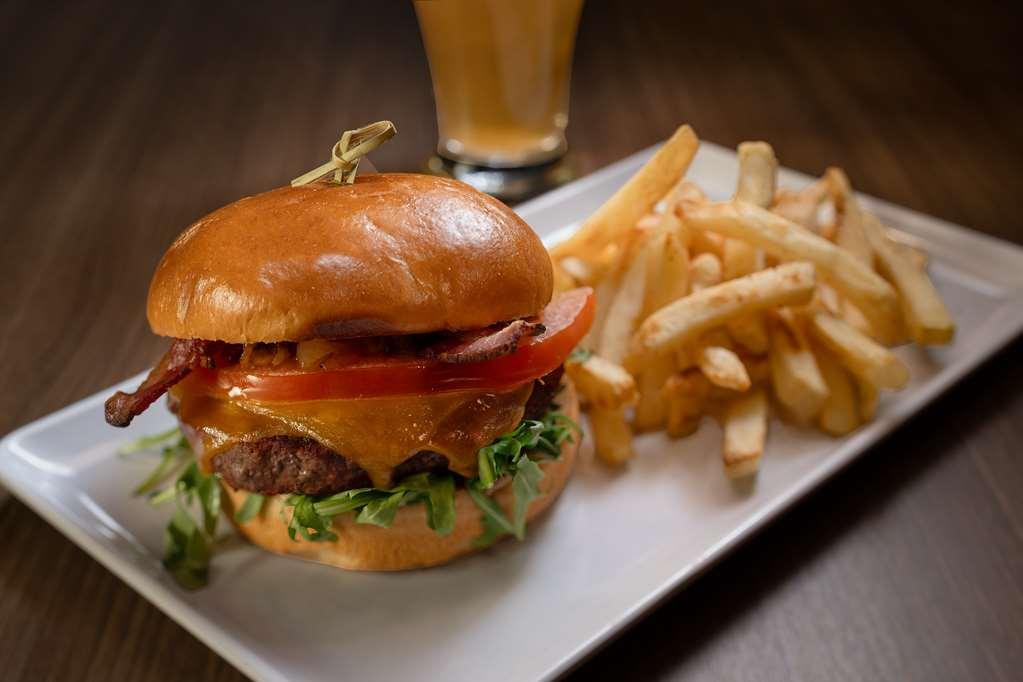 Hyatt Place Nashville/Green Hills Restoran gambar